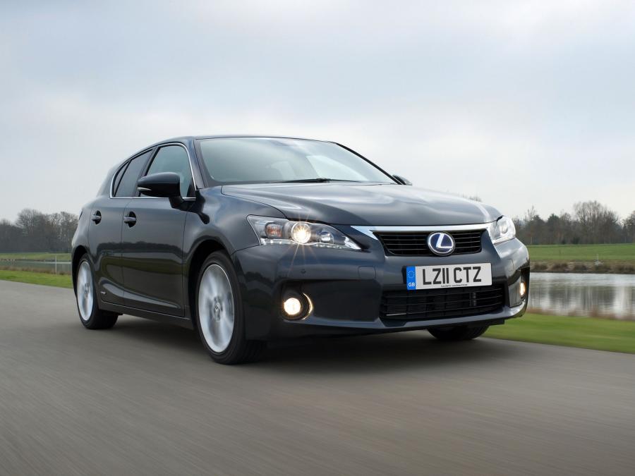  Lexus CT200h 2010 года  (UK) (фото 15 из 27)